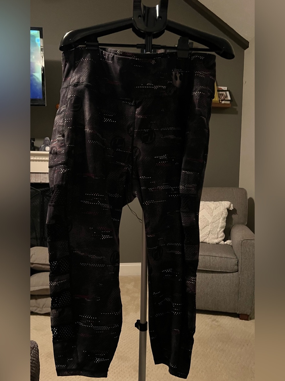 Her Universe Black Gray & Ref Leggings with Subtle Star Wars Pattern, size 3x